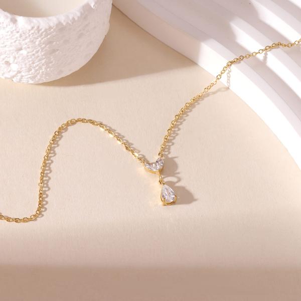 Collar de mujer de acero inoxidable moderno con piedras de circonita marquesa y pera