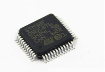 Компоненты STM32F030CBT6 STM32F030C6T6 интегральной схемаы AT32F421C8T7