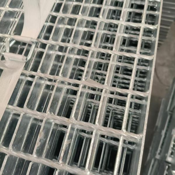 High Stiffness Large Gap Conducive To Drainage Mine Steel Grating Plate