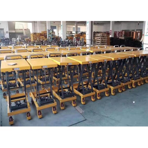 Manual Mobile Scissor Lift Platform , Elevated Work Platform For Aerial Work