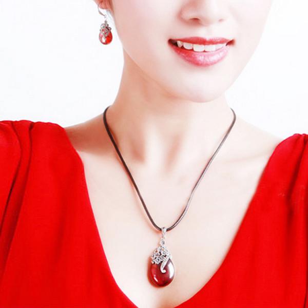 Thai 925 Silver Pendant Necklace with Red Agate Marcasite(JX467RED)