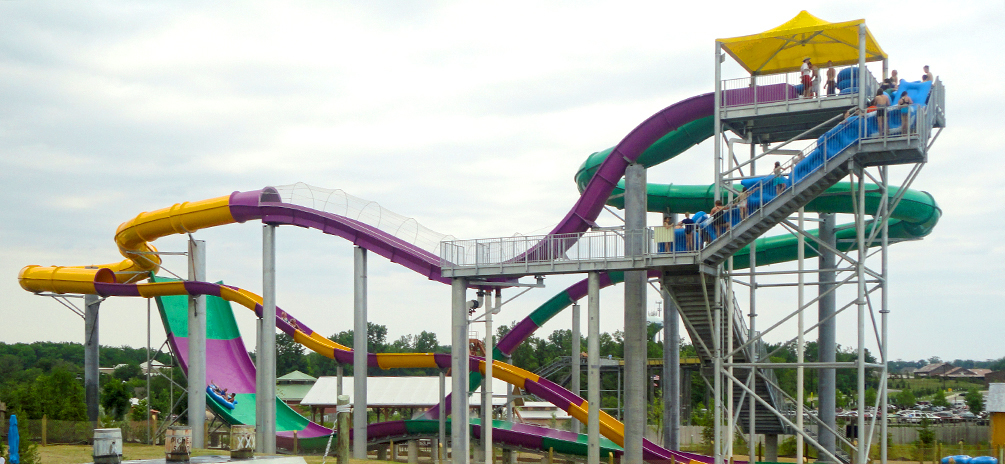 Flying Dragon Fiberglass Water Slide with 13m Platform Height, 360 Persons/Hour Capacity, and Hot-Dip Galvanized Steel Structure
