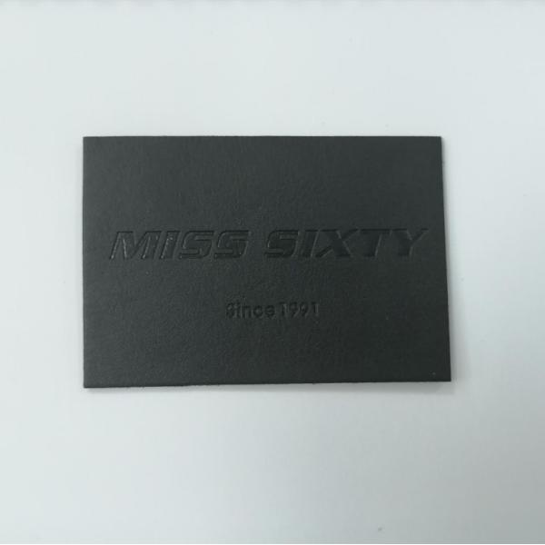 Выбитый цвет кожаного ярлыка PU Microfiber замши логотипа Washable изготовленный на заказ