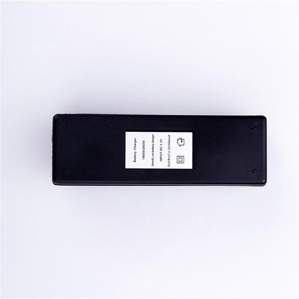 Lightweight Plug In Travel Battery Charger , Battery 26650 Charger 100*33*31mm