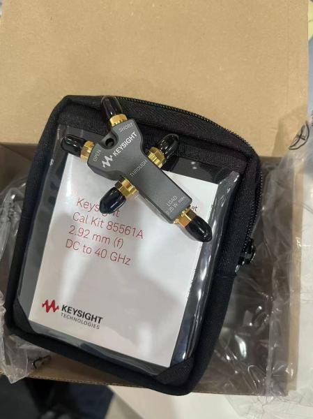 Keysight (Agilent) 85561A Mechanical Calibration Kit, OSLT, 4in1, DC-40GHz, 2.92mm(f), 50 Ohm, 855xxA Series