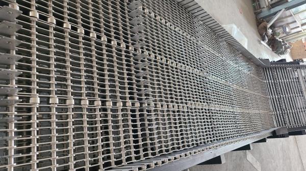 Compound Stainless Steel Belt Conveyor Lightweight Balanced Weave Conveyor