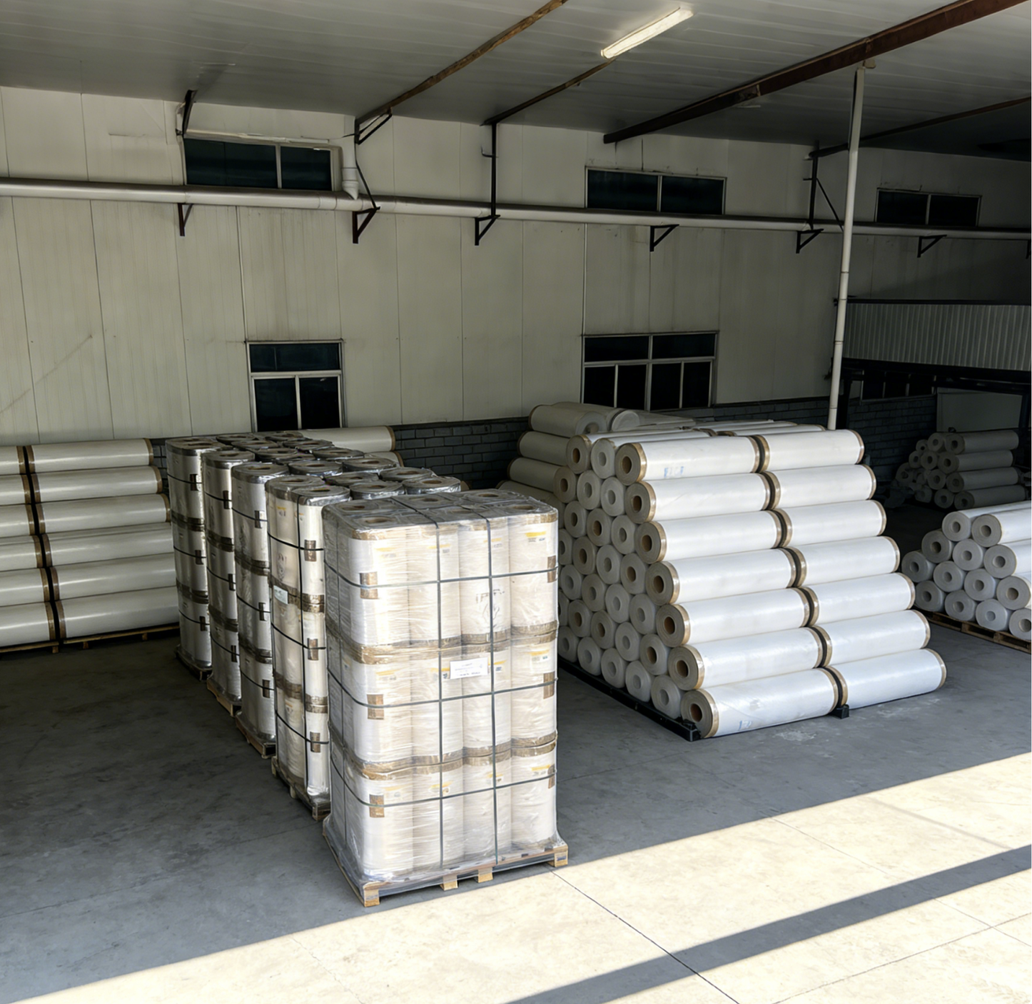 100mm to 2200mm Width Food Grade Clear Laminating Film Roll with Glossy Finish for Enhanced Durability
