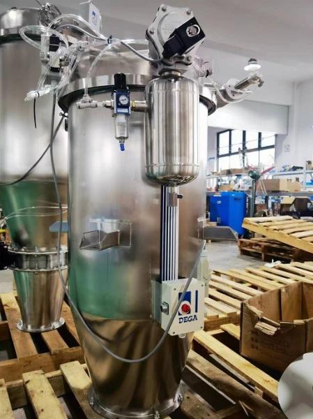 Size 8 Vacuum Receiver 40L Powder Feeding Machine Stainless Steel
