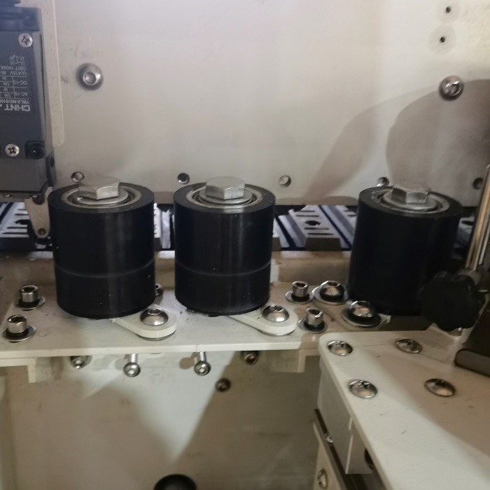 пневматическое полное кольцевание края 0.8Mpa уравновешивая машины 220v 50hz