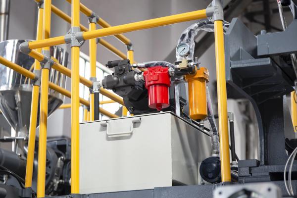 Extrusion Plastic Product Making Machine 180kg/h Fully Automatic Blowing Machine