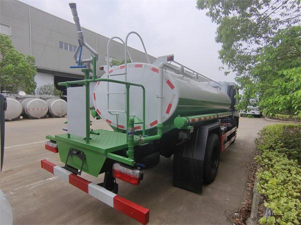 Hubei Runli Factory Small Mini Tanker Truck Fuel Oil Water Bowser Truck for Sale