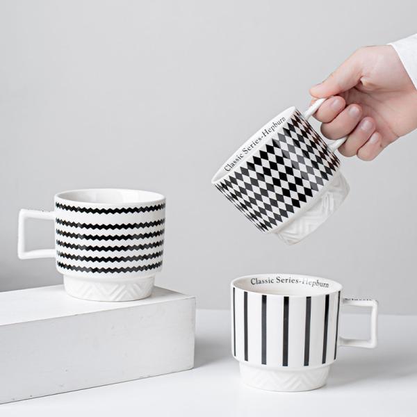 Experimente a elegância da caneca de cerâmica preto e branco para presentes de negócios