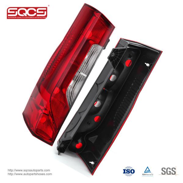 Lumières arrière de voiture LED rouge Pièces de rechange pour MERCEDES BENZ Sprinter 907 OEM numéro de pièce 9108200200
