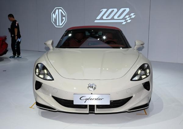 Chinese Export Fast Ship Sport Car Electric MG Car Cyberster New Energy Automotive Motor Power