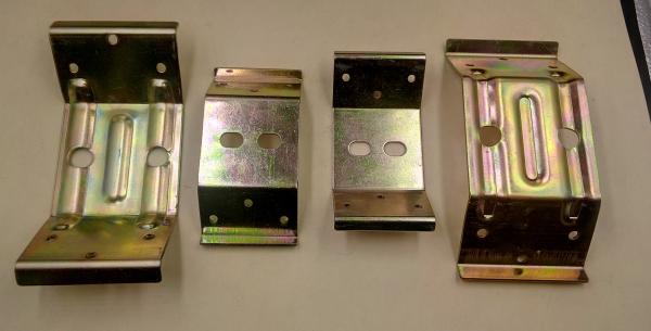 DX51D-Z275/G300-Z275 OEM Hardware 120 degree Corner Bracket with Galvanized Material