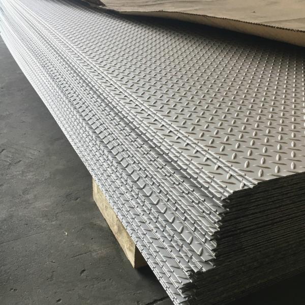 AISI304 AISI316L Stainless Steel Checkered Plate Anti-slip Stainless Steel Sheet