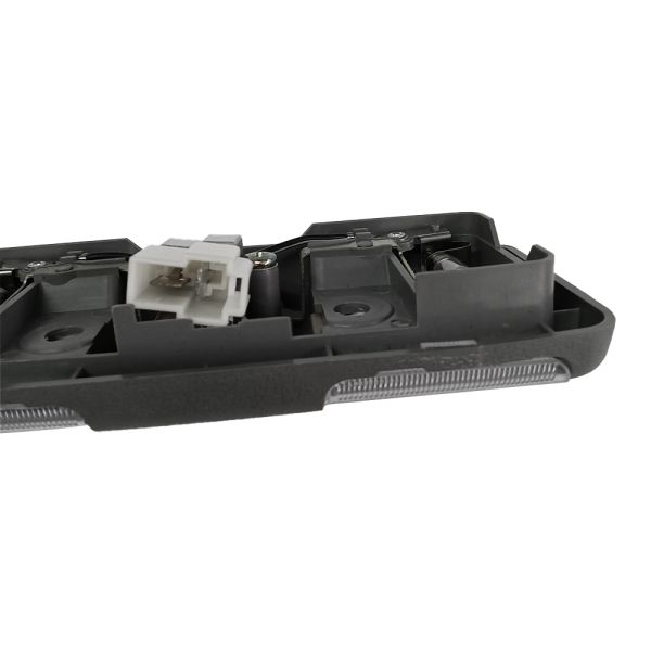 MB774928 Suitable for Mitsubishi Changfeng Liebao Black King Kong Cavalry V31 V32 V33 the Front Interior Ceiling Lights
