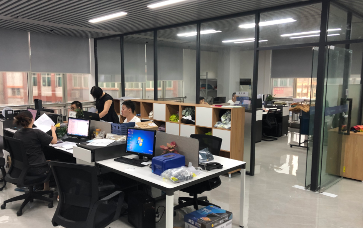 Shenzhen Baoan District Fuyong Huabang Excavator Parts Wholesale Department