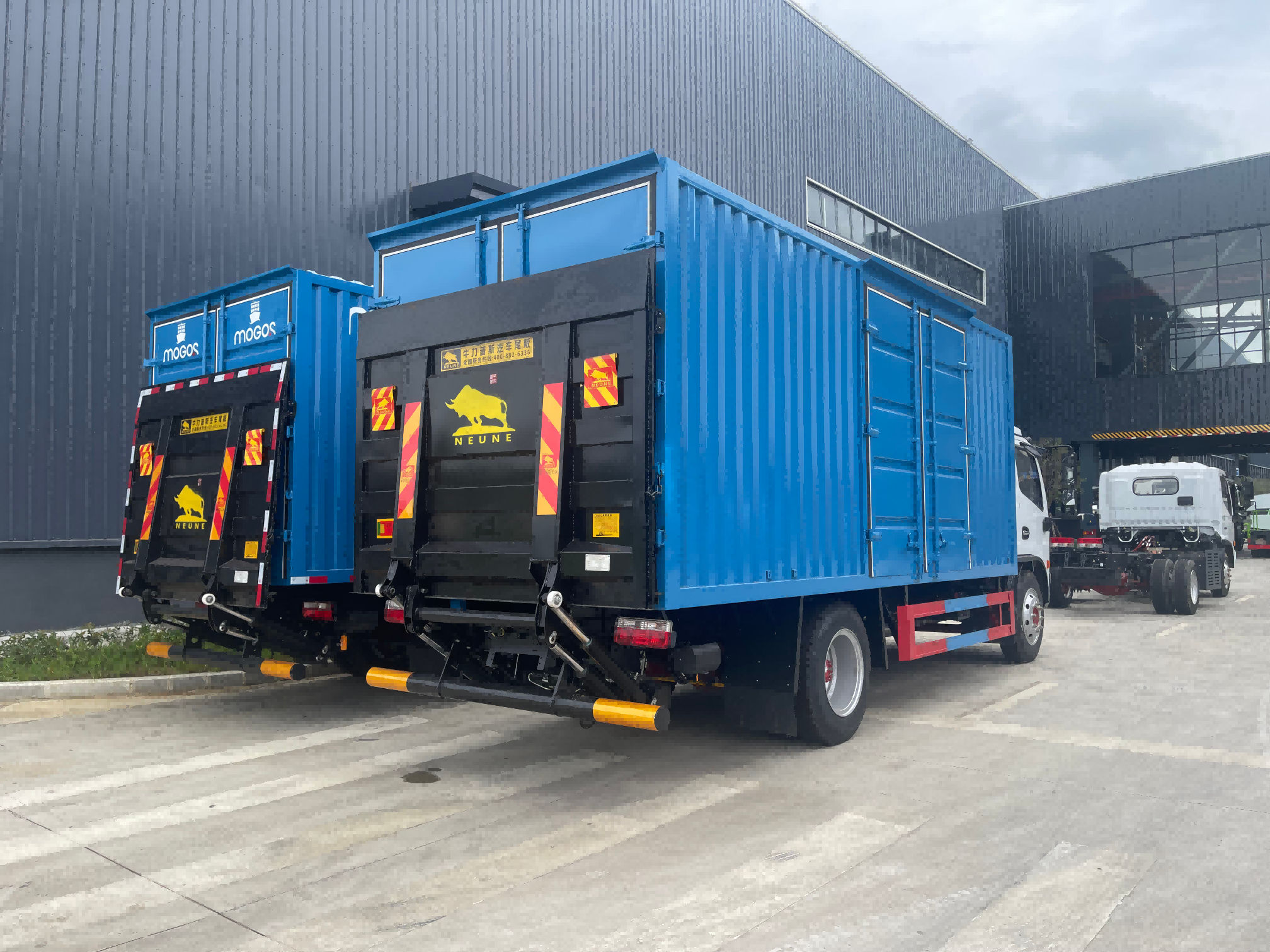 DONGFENG 160HP Box Truck Van Cargo Truck Light Duty Mini Lorry Truck