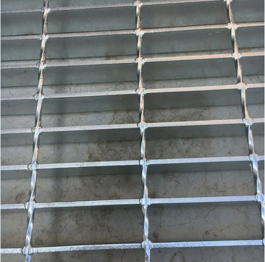 Rust-Proof Galvanized Steel Grating Platform Serrated Steel Grating