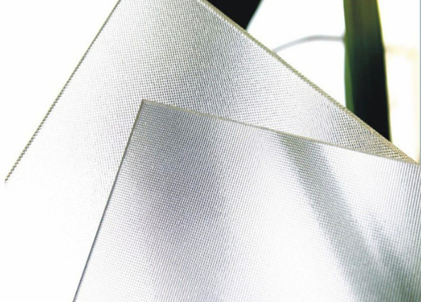 Высокосветное хранилище Солнечное фотоэлектрическое стекло Отличная устойчивость к погодным условиям Прочность на растяжение ≥ 50 МПа