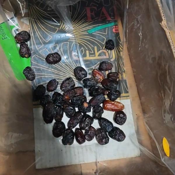 Smart Dates Sorting Machine, AI Detection, 6 lanes+10 outlets, 1.8 Tons per hour, High Speed Mode