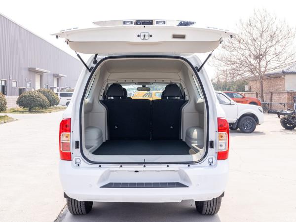 Intelligent Navigation Edition 411km Pure Electric Nissan Dongfeng Ruiqi 7 Palaso Van