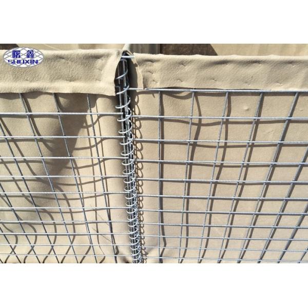 Песок заполнил двойной канал Hesco военный Mil 3