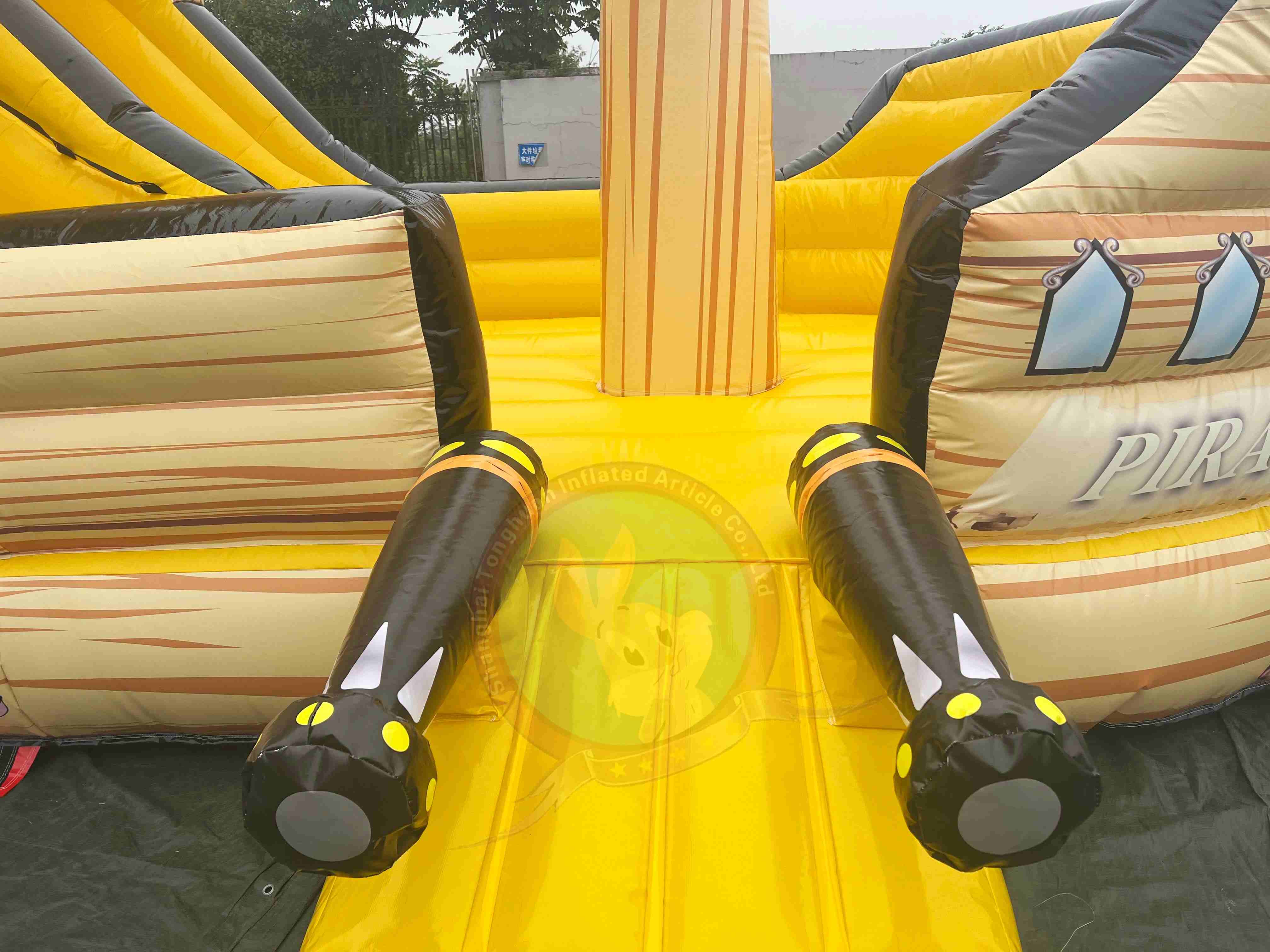 Hot Sale Custom Inflatable Pirate Ship Amusement Park China Factory Durable Kids Fun Park Inflatable Playground Commercial Use