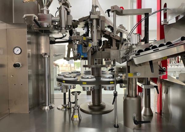 Fully Auto 0.55mpa 80pcs/Min Plastic Tube Filling Machine For Cosmetic
