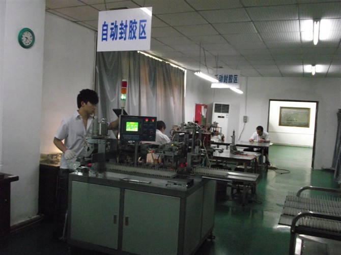 свет движения панели солнечных батарей СИД 2W DC3.7V 10
