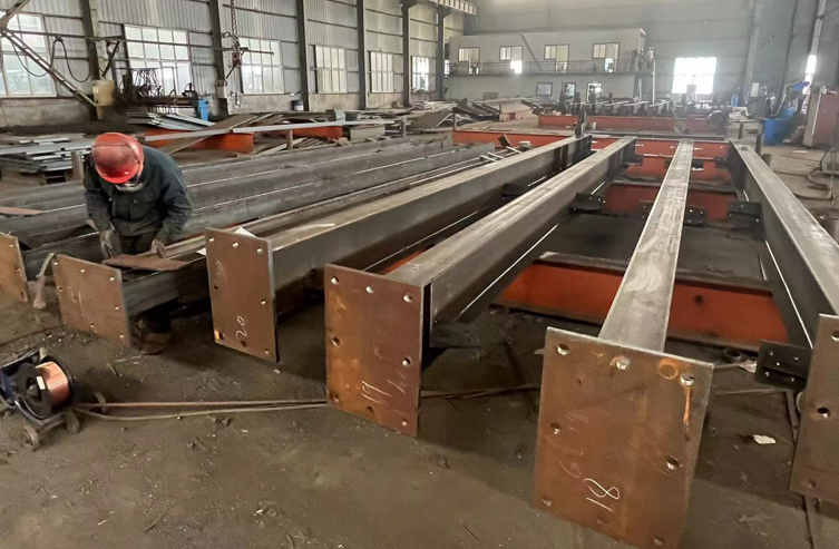 Prefabricated Steel Structure Metal Building Kits: Light-duty Garage, Storage Shed, Welded Workshop, Barn and Warehouse