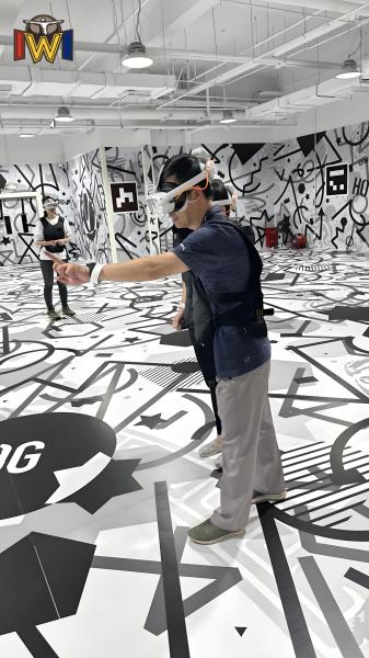 Système de jeu spatial VR basé sur la localisation XR Arena