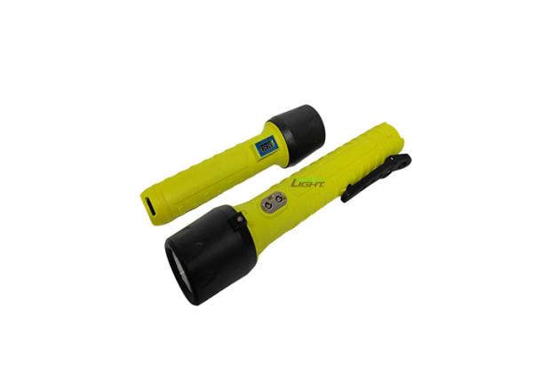 防水IP68ナイロン素材LED懐中電灯磁気CREE LEDトーチライト6.8Ah