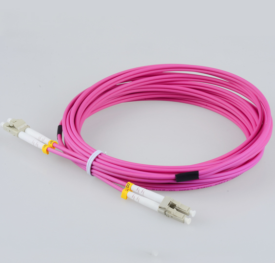 3.0mm DX MM 50/125 OM4 LC к куртке ПИНКА LSZH гибкого провода оптического волокна LC наружной