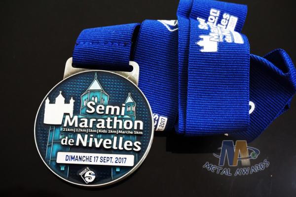 Transparent Color Zinc Alloy Award Medals Antique Silver Plating With Ribbon