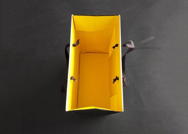 Logo Printing White Paper Shopping Bags , Printed MerchandisePaper Bags Ribbon