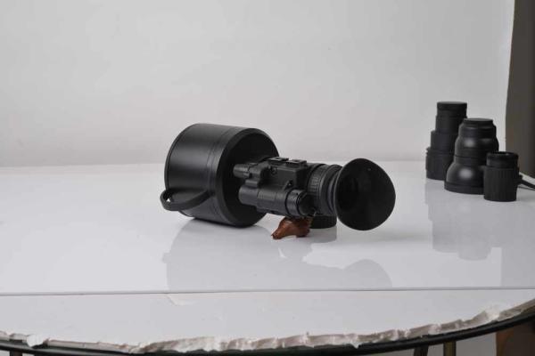 Visão Noturna Intensificador de imagem de tubo verde Gen 3 305g 1X / 4X / 6X / 8X Montagem individual da cabeça Monocular Binocular DM3041