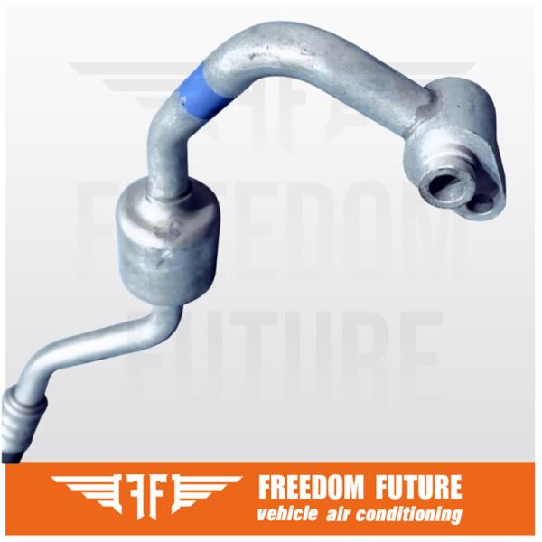 C1B119F618CC Durites d'aspiration de climatisation Ford Fiesta MK7 1.5L Pour 08-17