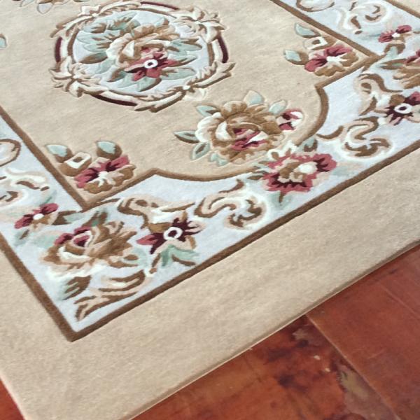 Home Handmade Tufting White Color Carpet and Rug with Custom Design from Wool/Arcylic