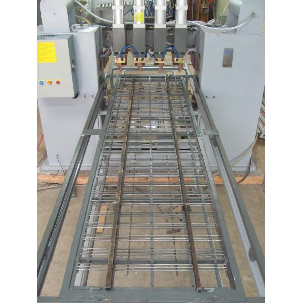 Многократная цепь возглавляет сварочный аппарат вагонетки кабельной проводки сварочного аппарата пятна железной проволоки автоматический