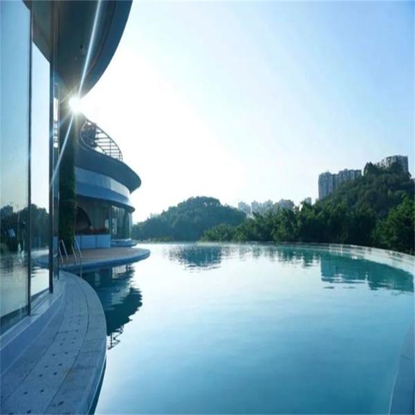 High Surface Hardness Acrylic Glass Swimming Pool in Prefabricated Shipping Container