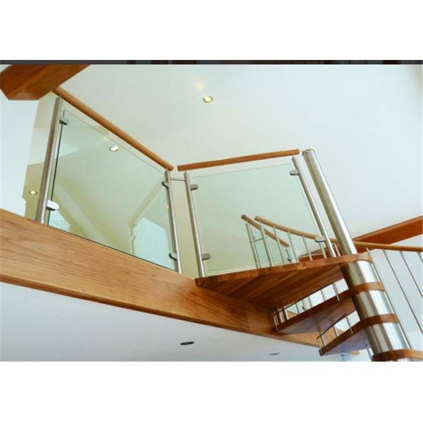 Prefabricated Spiral Staircase Timber Treads Stair For Indoor