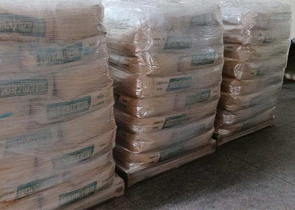 Resina acrílica termoplástica sólida para tintas e tintas de impressão