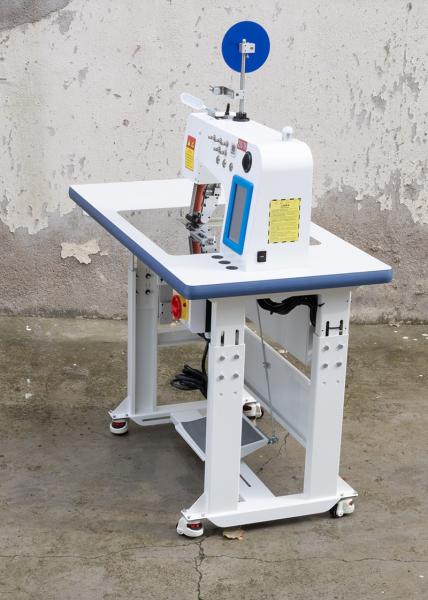 Automatic Temperature Control Industrial Steam Free Iron Machine For Men And Women