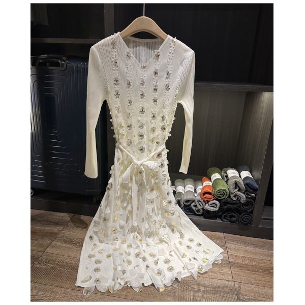 High-End Luxury Short-Sleeved Summer Dress New Gold Stamping Sequin V-Neck Gown Pleated Texture Casual Midi-Length Woven Chiffon