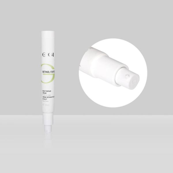 Tubo de la loción de la protección solar de la fundación