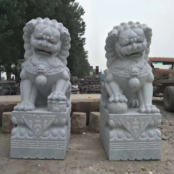 Chinese Grey Palace Stone Lion Statues Plaza Hand Carved Marble Lion Sculpture