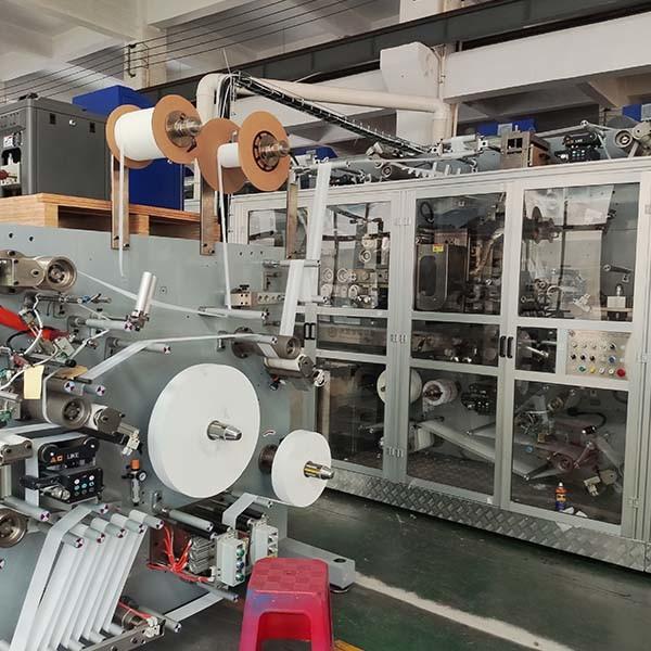 High Speed Baby Diaper Manufacturing Machine PLC Control Customizable