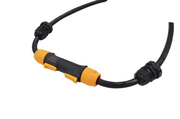 Conector de alimentação industrial masculino e feminino Ip65 à prova d'água exterior